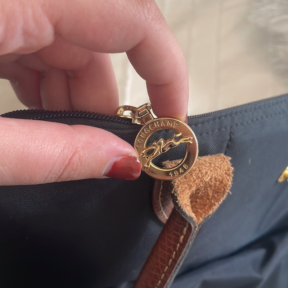 Black and tan longchamp tote - Picture 15 of 15